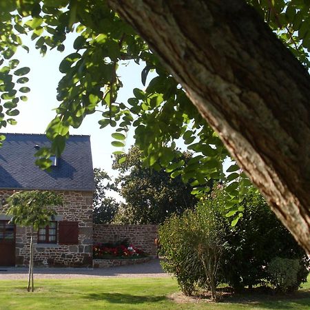 Chambres D'Hotes Les Sageais Baguer-Morvan Exteriér fotografie