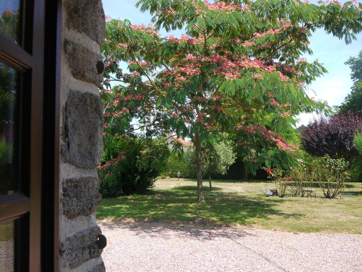 Chambres D'Hotes Les Sageais Baguer-Morvan Exteriér fotografie